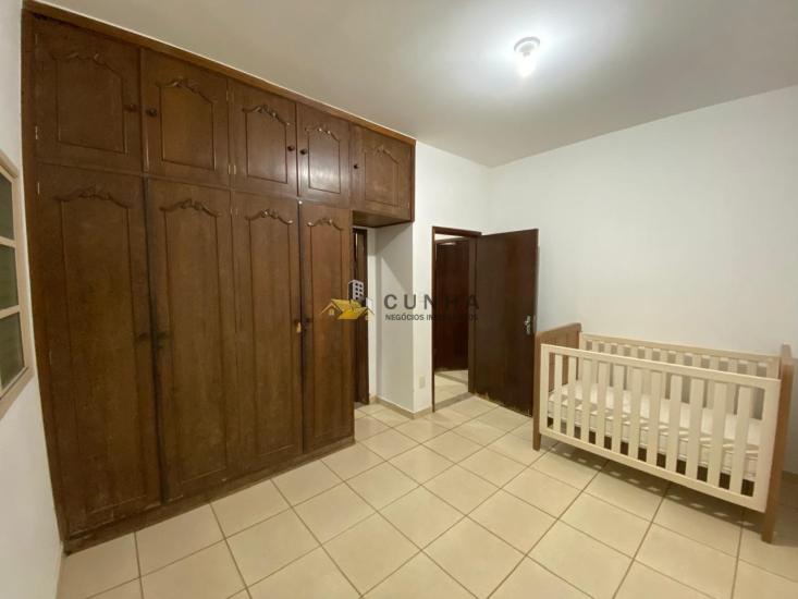 casa-venda-centro-piumhi-1020522