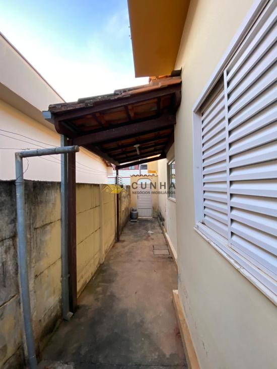 casa-venda-centro-piumhi-1020524