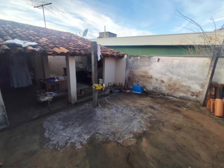 casa-venda-nova-brasilia-piumhi-mg-1022082