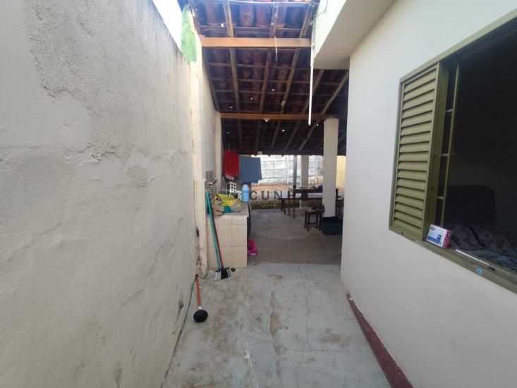 casa-venda-nova-brasilia-piumhi-mg-1022085